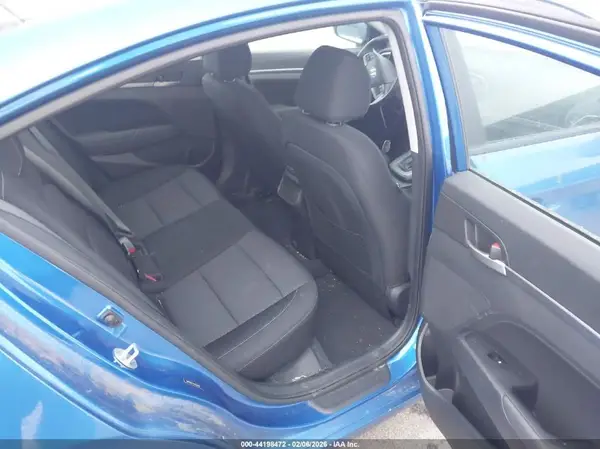 5NPD84LF4HH123980 2017 HYUNDAI ELANTRA - Image 8