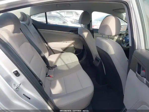 5NPD84LF4HH130427 2017 HYUNDAI ELANTRA - Image 8