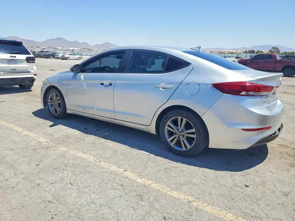 5NPD84LF4HH138298 2017 HYUNDAI ELANTRA - Image 2