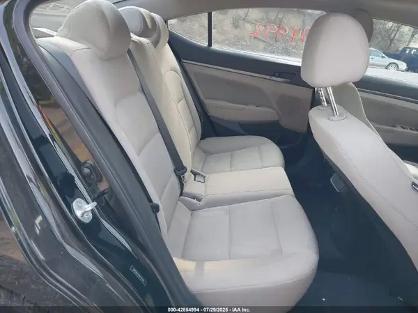 5NPD84LF4HH141458 2017 HYUNDAI ELANTRA - Image 8