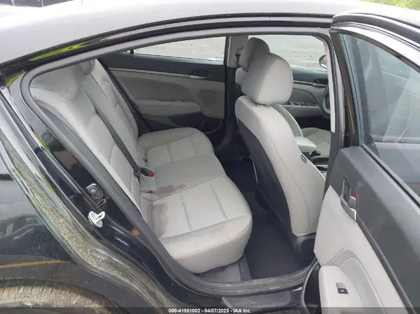 5NPD84LF4HH142934 2017 HYUNDAI ELANTRA - Image 8