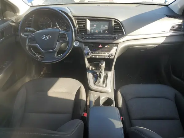 5NPD84LF4HH145543 2017 HYUNDAI ELANTRA - Image 8