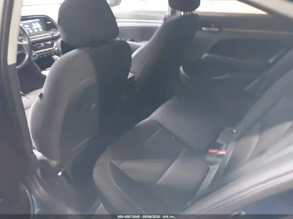 5NPD84LF4HH149401 2017 HYUNDAI ELANTRA - Image 8