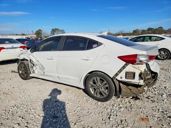 5NPD84LF4HH150726 2017 HYUNDAI ELANTRA - Image 2