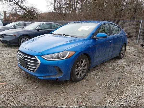 5NPD84LF4HH156073 2017 HYUNDAI ELANTRA - Image 2