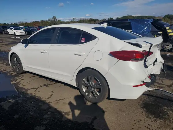 5NPD84LF4HH156834 2017 HYUNDAI ELANTRA - Image 2
