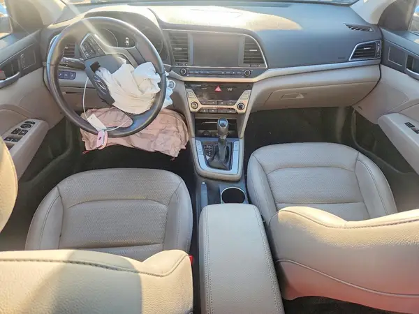 5NPD84LF4HH157661 2017 HYUNDAI ELANTRA - Image 8