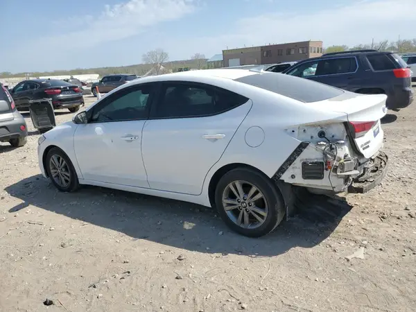 5NPD84LF4HH158034 2017 HYUNDAI ELANTRA - Image 2