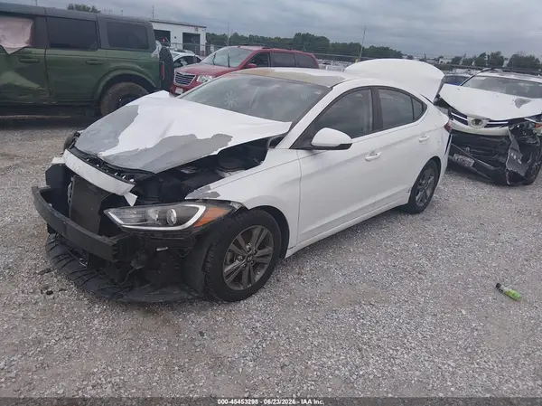 5NPD84LF4HH158504 2017 HYUNDAI ELANTRA - Image 2