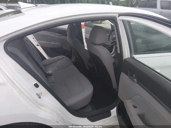 5NPD84LF4HH158504 2017 HYUNDAI ELANTRA - Image 8