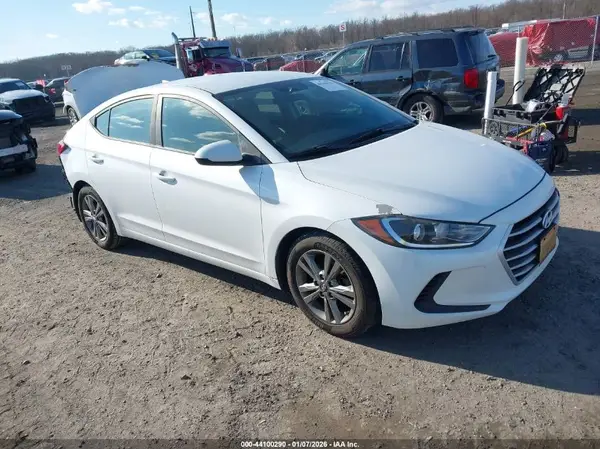 5NPD84LF4HH158695 2017 HYUNDAI ELANTRA - Image 1