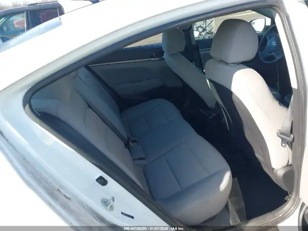 5NPD84LF4HH158695 2017 HYUNDAI ELANTRA - Image 8