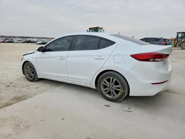 5NPD84LF4HH160169 2017 HYUNDAI ELANTRA - Image 2