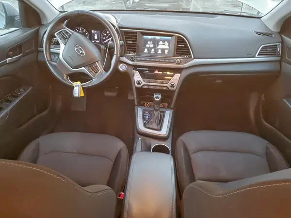 5NPD84LF4HH160964 2017 HYUNDAI ELANTRA - Image 8