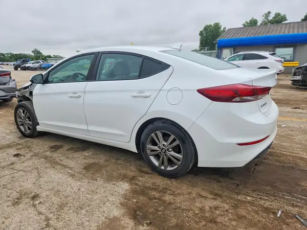 5NPD84LF4HH168174 2017 HYUNDAI ELANTRA - Image 2