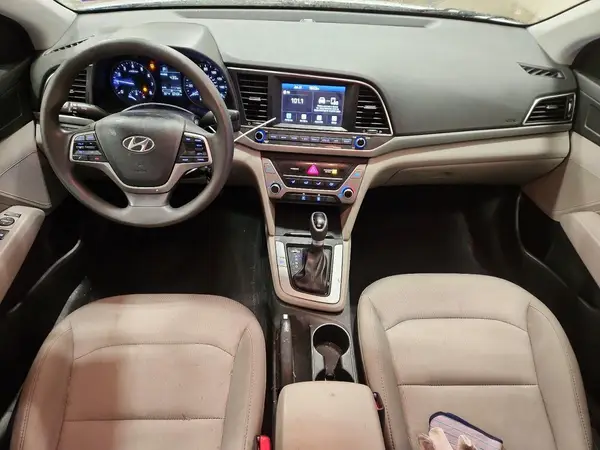5NPD84LF4HH168563 2017 HYUNDAI ELANTRA - Image 8
