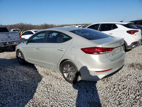 5NPD84LF4HH168997 2017 HYUNDAI ELANTRA - Image 2
