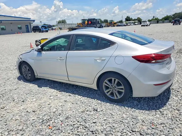 5NPD84LF4HH172578 2017 HYUNDAI ELANTRA - Image 2