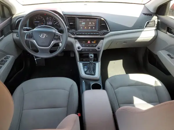 5NPD84LF4HH175884 2017 HYUNDAI ELANTRA - Image 8
