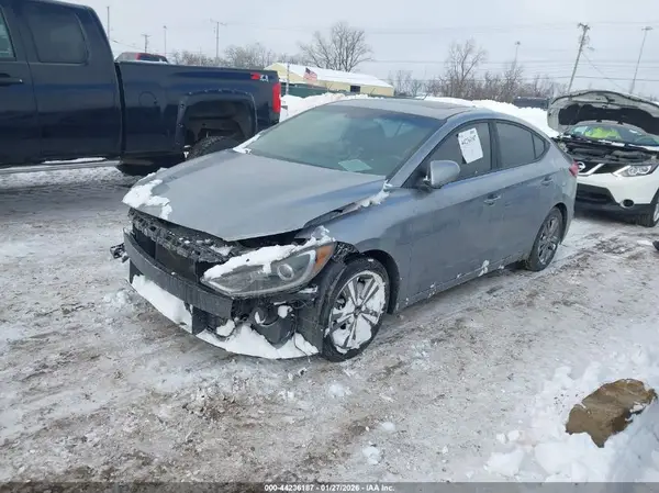 5NPD84LF4HH176338 2017 HYUNDAI ELANTRA - Image 2