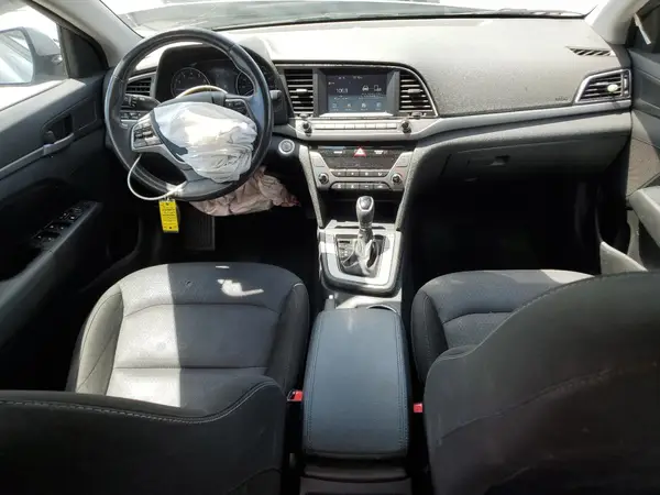 5NPD84LF4HH176601 2017 HYUNDAI ELANTRA - Image 8