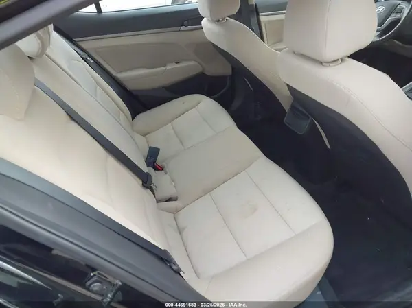 5NPD84LF4HH178719 2017 HYUNDAI ELANTRA - Image 8