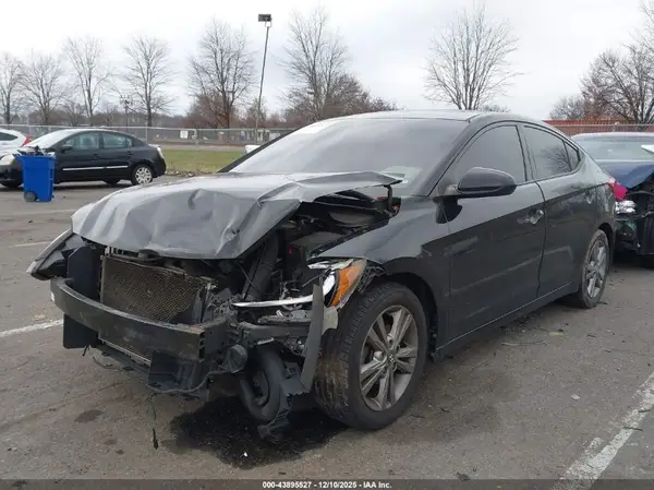5NPD84LF4HH178994 2017 HYUNDAI ELANTRA - Image 2