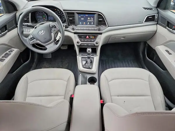 5NPD84LF4HH180891 2017 HYUNDAI ELANTRA - Image 8