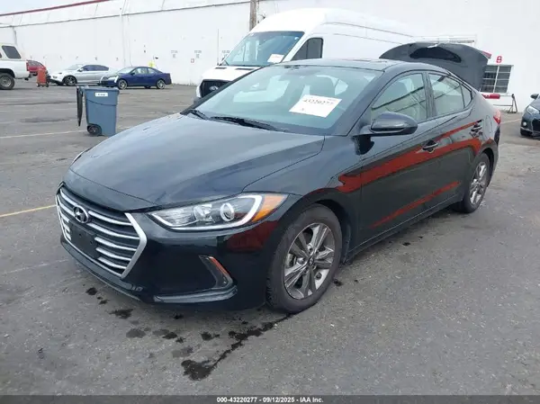 5NPD84LF4HH182981 2017 HYUNDAI ELANTRA - Image 2