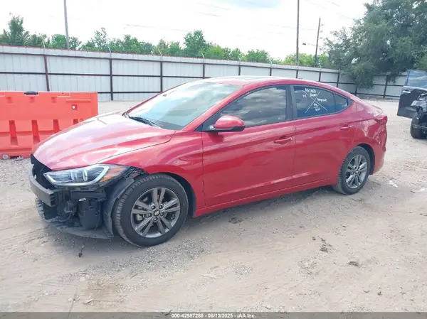 5NPD84LF4HH184519 2017 HYUNDAI ELANTRA - Image 2