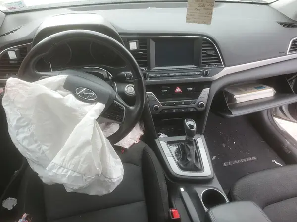 5NPD84LF4HH185122 2017 HYUNDAI ELANTRA - Image 8