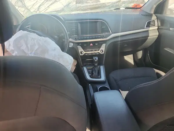 5NPD84LF4HH186674 2017 HYUNDAI ELANTRA - Image 8