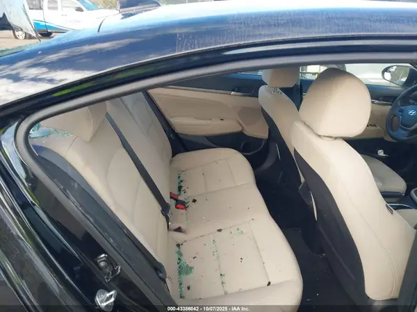 5NPD84LF4HH188103 2017 HYUNDAI ELANTRA - Image 8