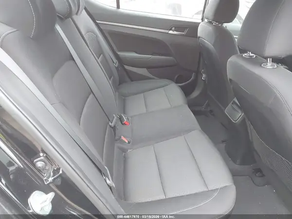 5NPD84LF4HH202226 2017 HYUNDAI ELANTRA - Image 8