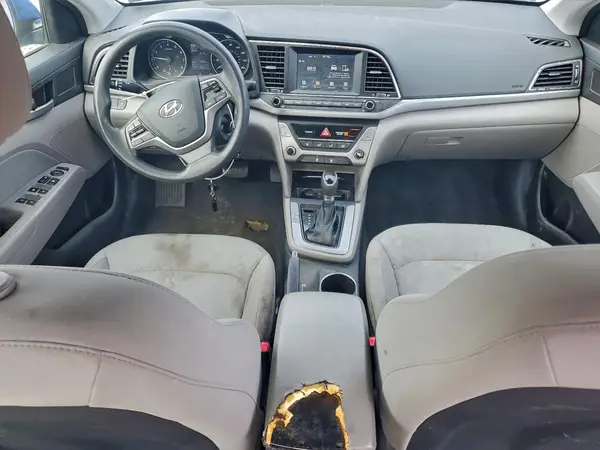 5NPD84LF4HH205420 2017 HYUNDAI ELANTRA - Image 8