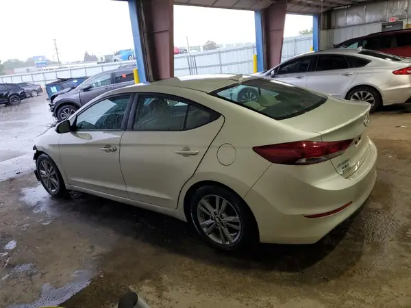 5NPD84LF4HH205496 2017 HYUNDAI ELANTRA - Image 2