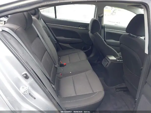 5NPD84LF4HH207202 2017 HYUNDAI ELANTRA - Image 8