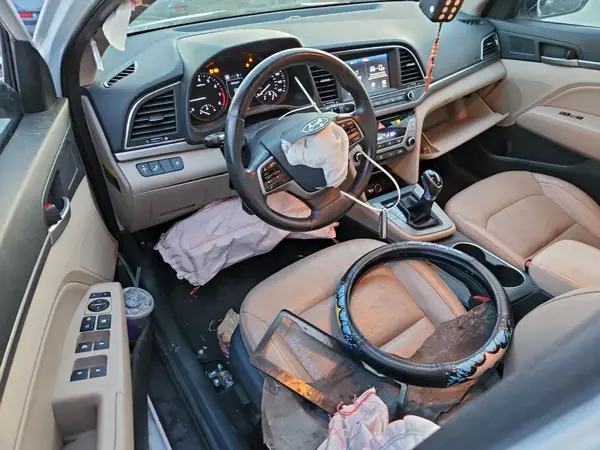 5NPD84LF4HH207443 2017 HYUNDAI ELANTRA - Image 8