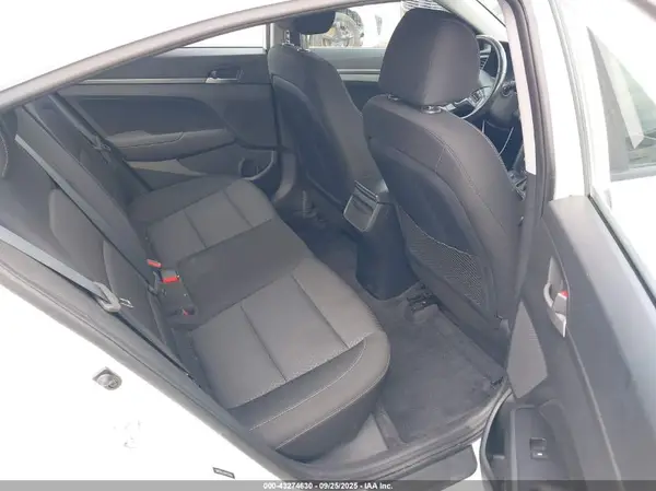 5NPD84LF4HH207460 2017 HYUNDAI ELANTRA - Image 8