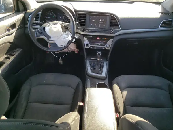 5NPD84LF4HH207748 2017 HYUNDAI ELANTRA - Image 8