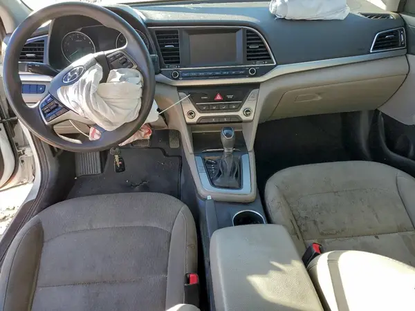5NPD84LF4HH210438 2017 HYUNDAI ELANTRA - Image 8
