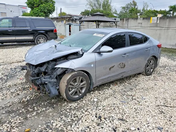 5NPD84LF4HH211590 2017 HYUNDAI ELANTRA - Image 1