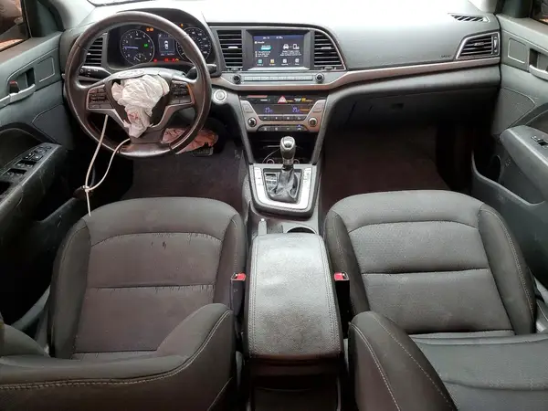 5NPD84LF4HH211590 2017 HYUNDAI ELANTRA - Image 8