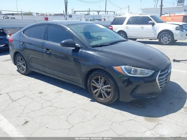 5NPD84LF4JH214821 2018 HYUNDAI ELANTRA - Image 1