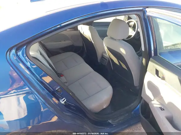 5NPD84LF4JH215614 2018 HYUNDAI ELANTRA - Image 8