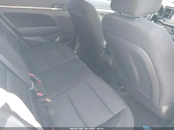 5NPD84LF4JH217170 2018 HYUNDAI ELANTRA - Image 8