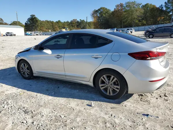 5NPD84LF4JH217945 2018 HYUNDAI ELANTRA - Image 2