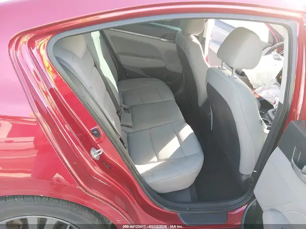 5NPD84LF4JH218058 2018 HYUNDAI ELANTRA - Image 8