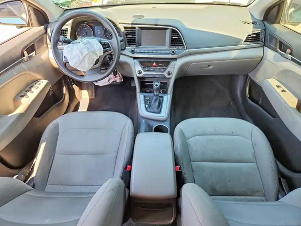5NPD84LF4JH219890 2018 HYUNDAI ELANTRA - Image 8