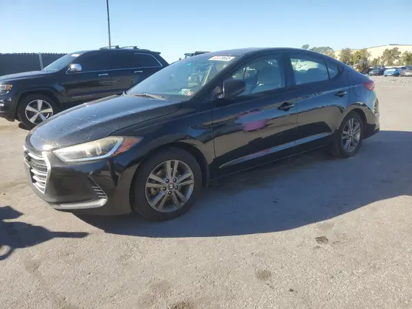 5NPD84LF4JH221073 2018 HYUNDAI ELANTRA - Image 1